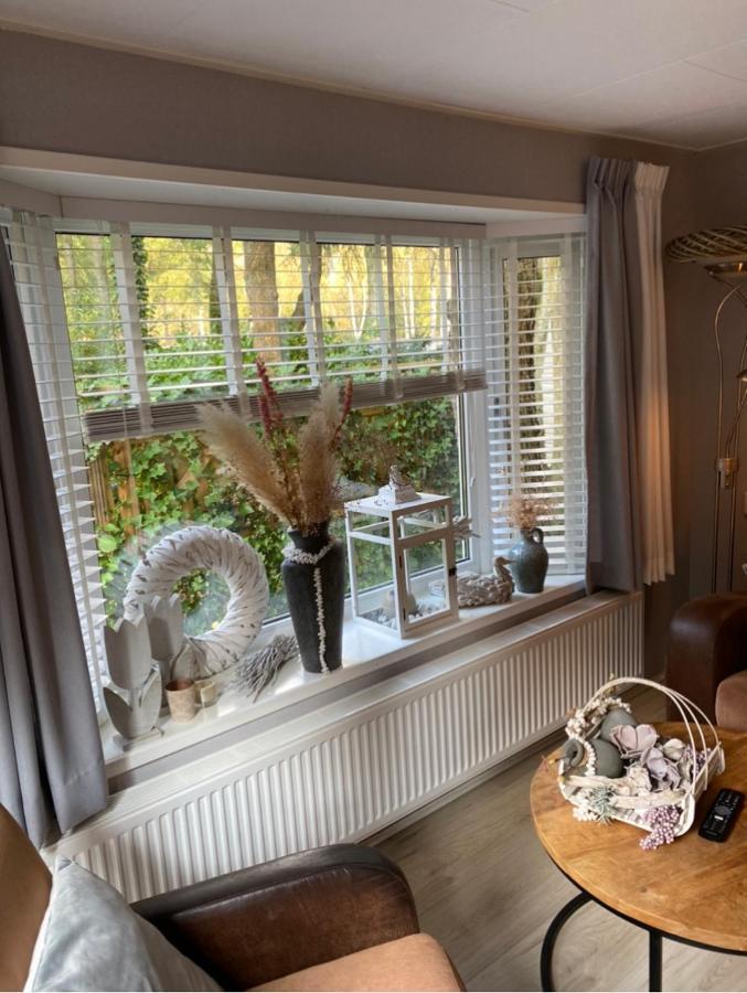 Luxe Chalet Met Prachtig Terras Op De Veluwe , Veel Privacy Hoenderloo Bagian luar foto
